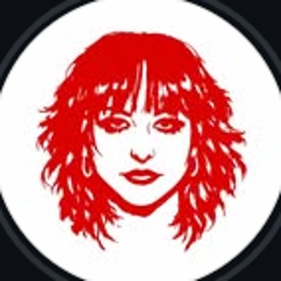 Mina, influenciadora e sócia